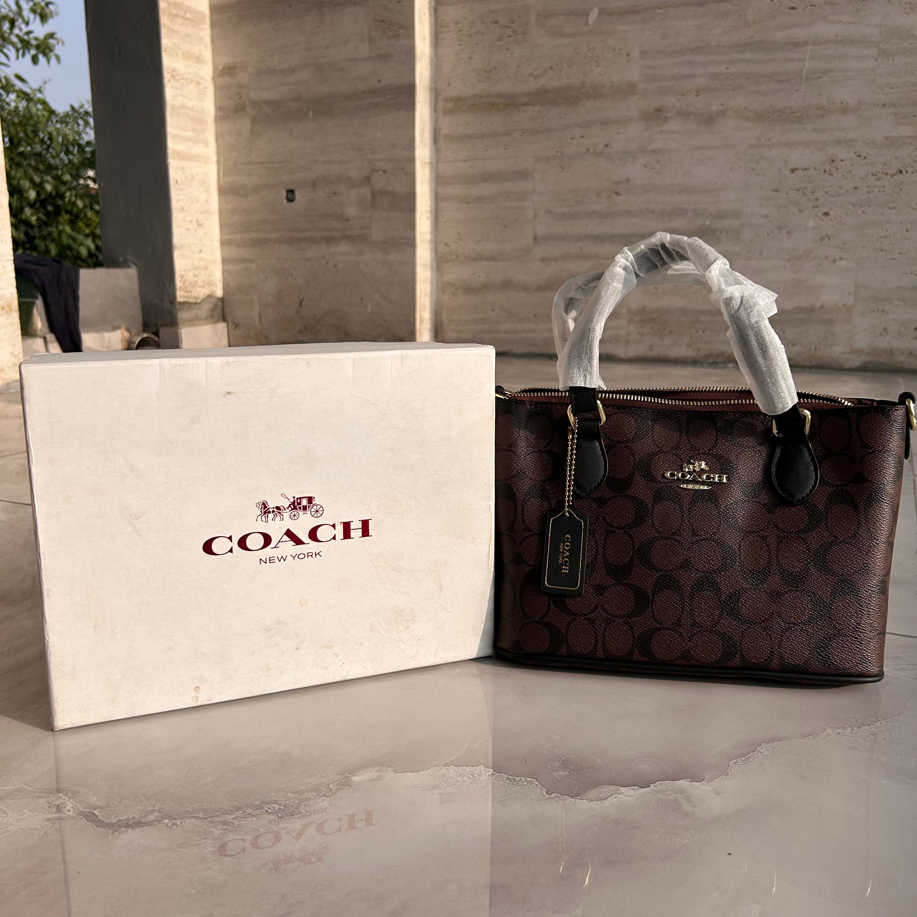 COACH Bag - Gallery Tote Bag In Signature Canvas- Dark Tan Brown